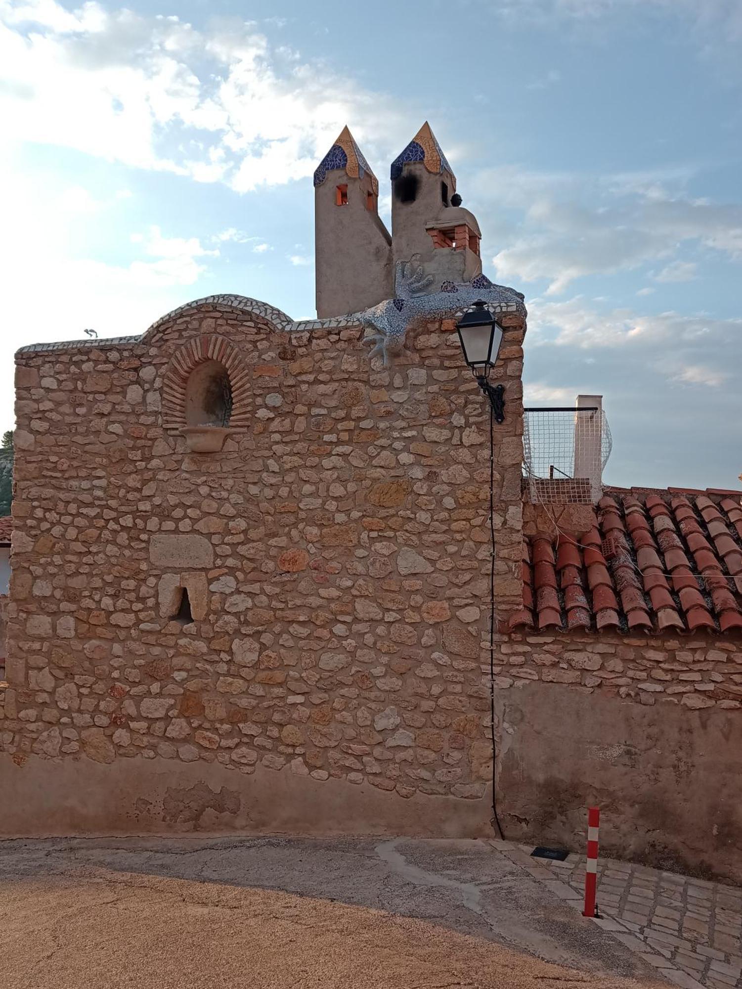Tranquil And Spacious Townhouse In Historical And Picturesque Cervera Del Maestre Exterior foto